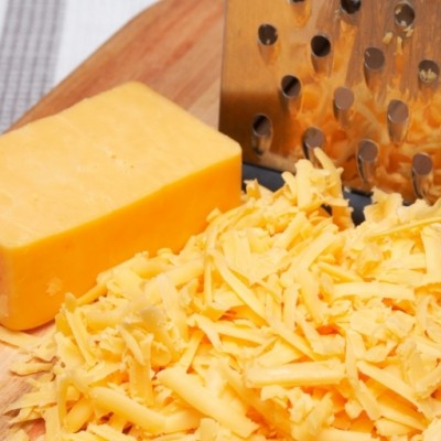 AMERITTO GOURMET Cheddar Coloured Shredded (12 Units Per Outer)