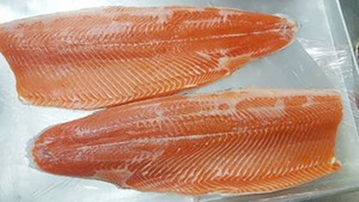 FRESCO Premium Chilean Salmon Fillet 1.5kg-1.7kg Per Piece [SOLD PER KG]