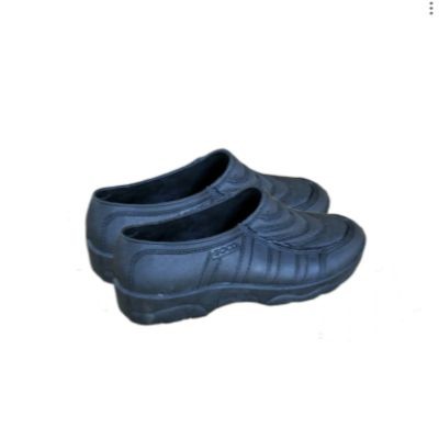 910 Black Goco Shoes (Size 8)