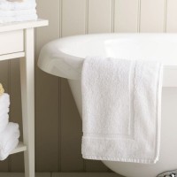100% Cotton White Bath Mat